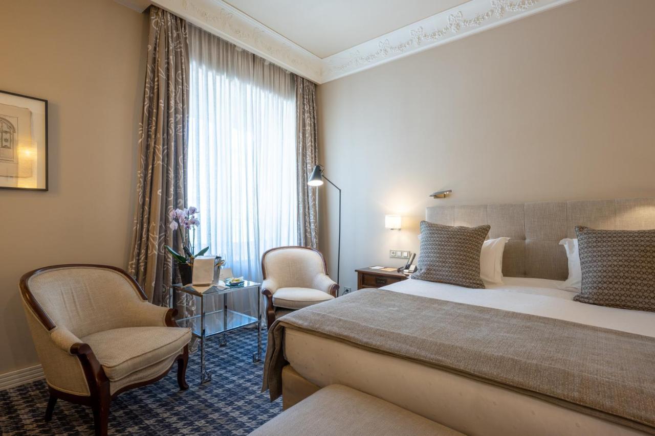 Hotel Rector Salamanca Luaran gambar A room at the hotel