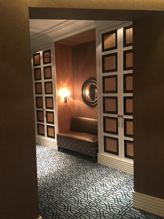 Hotel Rector Salamanca Luaran gambar The interior of a suite at the Mandarin Oriental, London