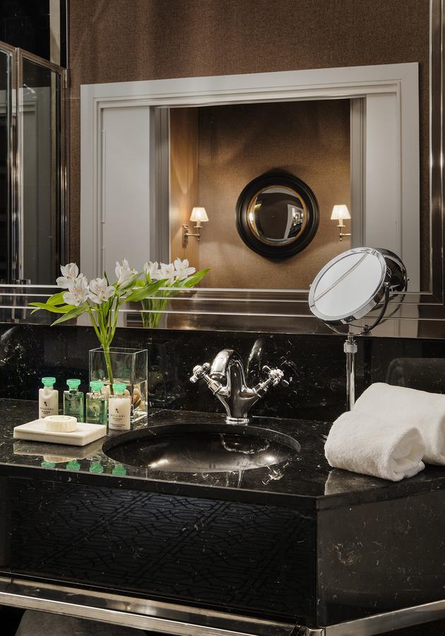Hotel Rector Salamanca Luaran gambar Bathroom
